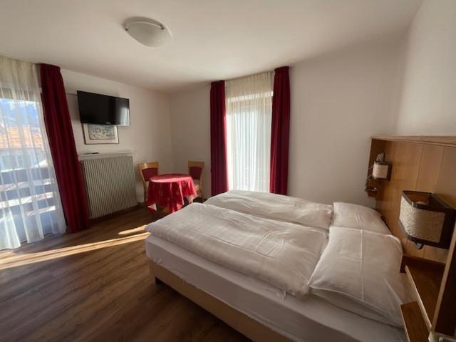Garni Val Udai Hotel *