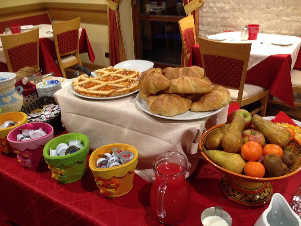 Garni Val Udai Hotel Mazzin